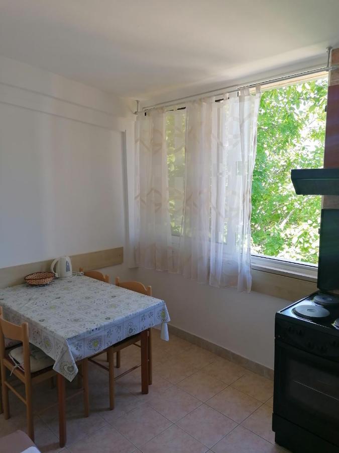 Apartments And Rooms Tomas โปดสตรานา ภายนอก รูปภาพ