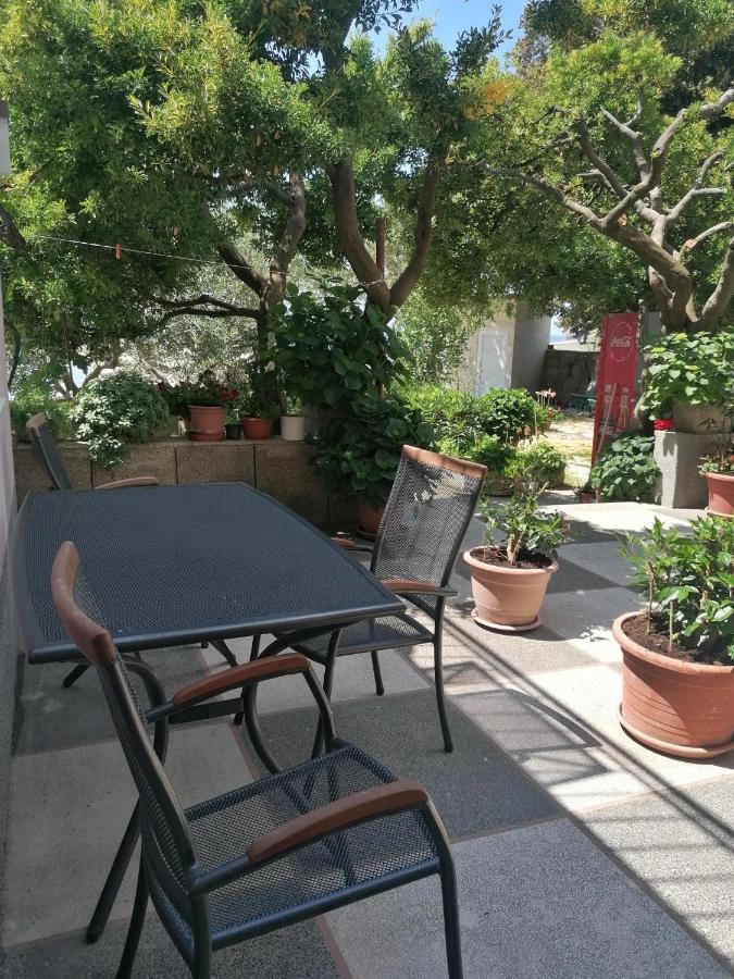 Apartments And Rooms Tomas โปดสตรานา ภายนอก รูปภาพ